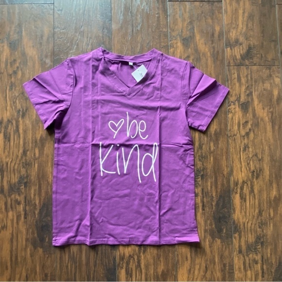 DANVOUY “Be Kind” T-Shirt - Picture 2 of 7